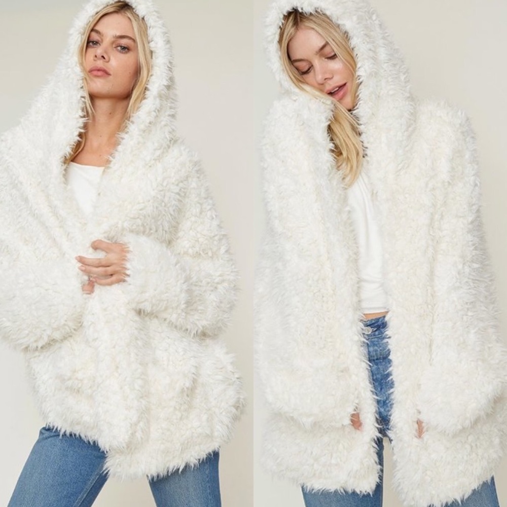 LAST 1️⃣ Soft & Fluffy Oversized Hoodie Coat - Picture 7 of 8